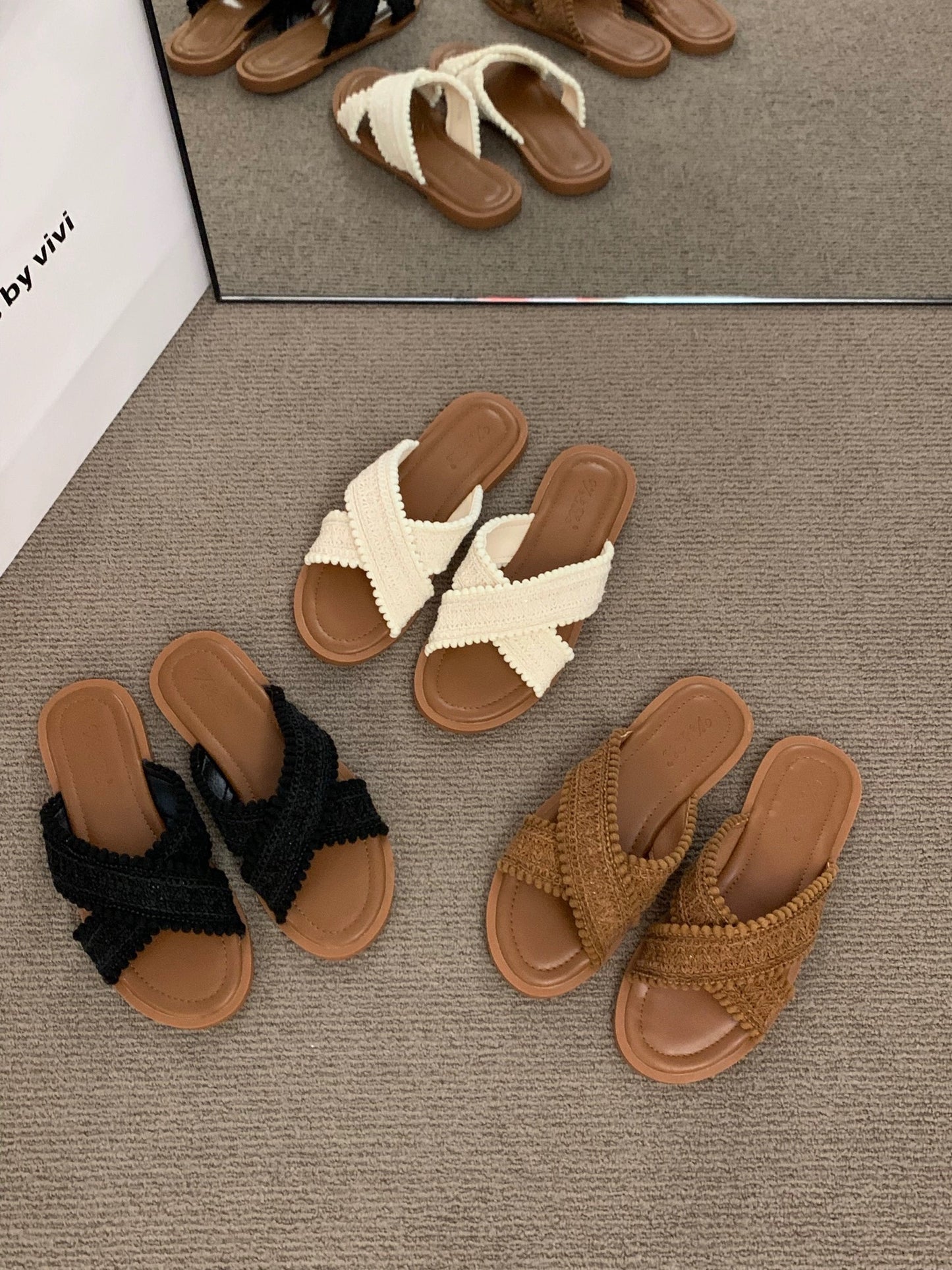 Flat retro woven small sandals and slippers women's shoes summer wear 2023 new summer seaside beach sandals