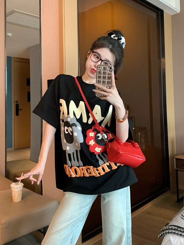 Black short-sleeved t-shirt women 2023 summer loose cotton design sense niche cartoon age reduction all-match half-sleeved top