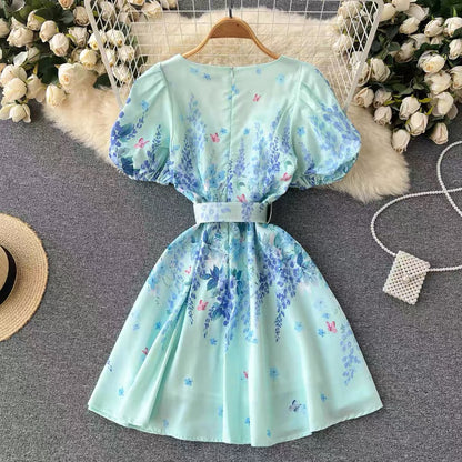 2022 new summer French loose sweet V-neck short-sleeved skirt mid-length lace-up floral dress