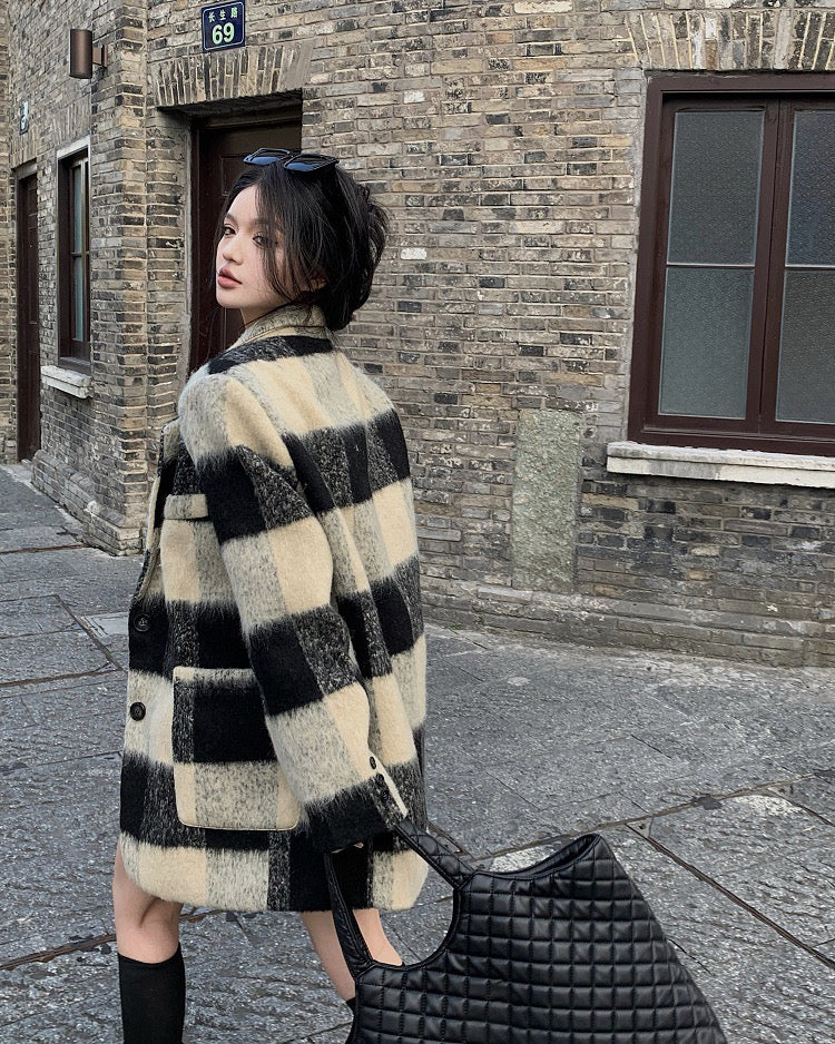 Korean plaid woolen suit jacket women's autumn and winter mid-length Hepburn style loose temperament thickened woolen coat