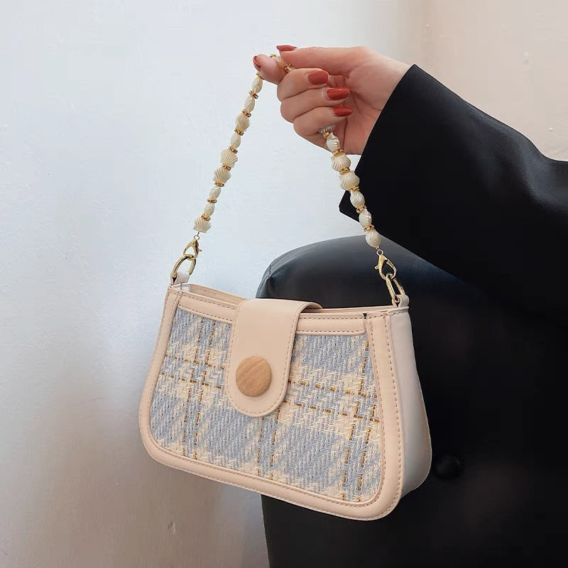 High-end bag women's summer 2022 new fashion messenger small square bag all-match explosion style woolen shoulder underarm bag