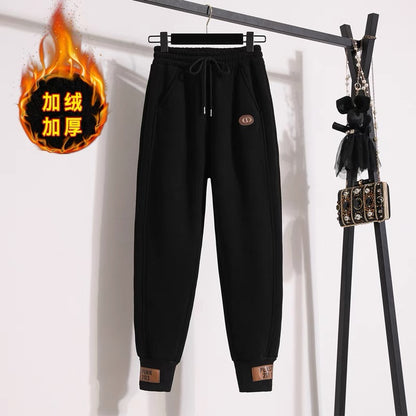 Sports pants women's winter 2022 new lamb velvet small loose bundle feet plus velvet thickened casual pants women