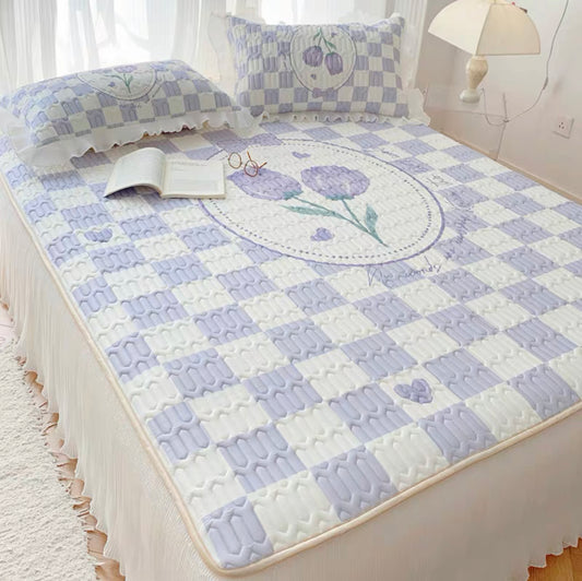 Ice silk latex mat three-piece bed skirt summer washable machine washable air-conditioning soft mat with lace bed cover