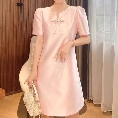 Simple high-end small dress rhinestone light luxury temperament ladies high-end goddess fan birthday dress short summer new style 8182