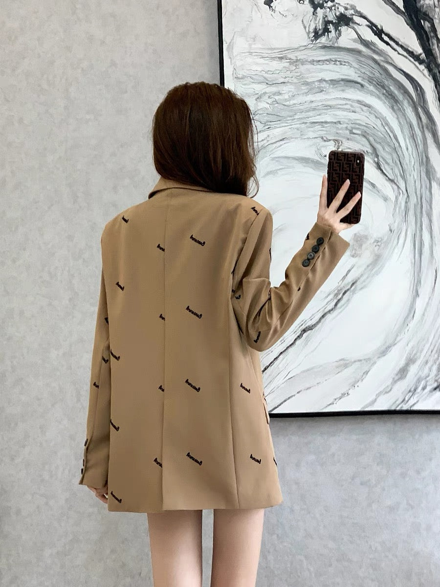 2022 autumn new French temperament light familiar style loose and thin high-end design sense niche casual suit jacket