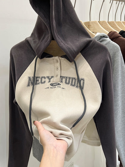 European goods hooded t-shirt women's long-sleeved short top 2022 new raglan design sense niche sweater bottoming shirt women