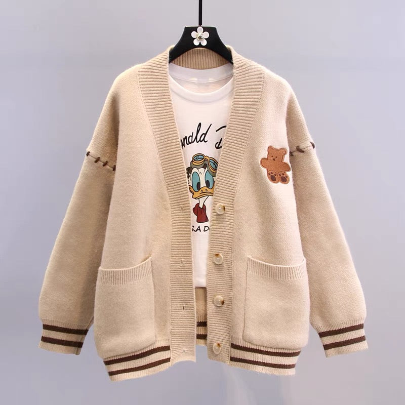 Japanese cartoon bear sweater jacket women's winter 2022 new loose design college style knitted cardigan