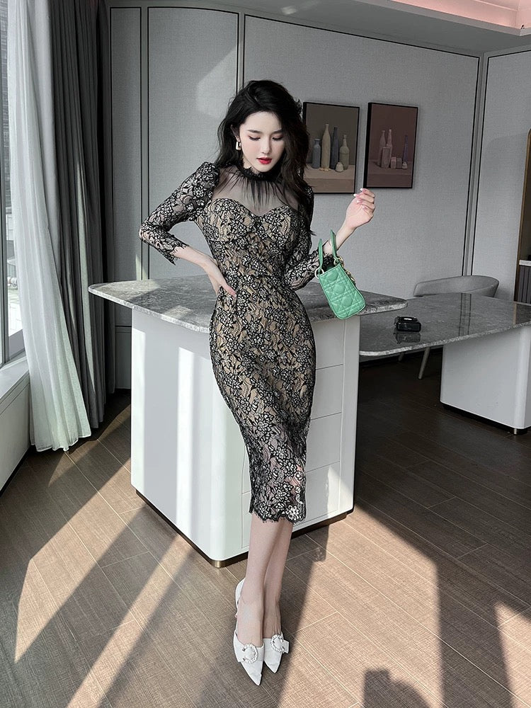 European station lace dress autumn 2022 new women's retro waist design sense package hip skirt gentle Korean style