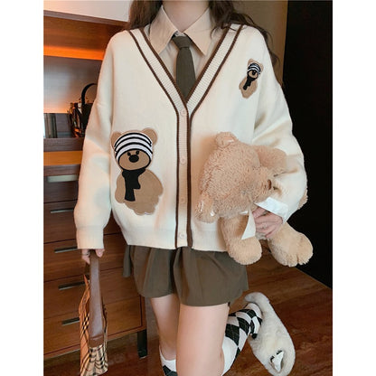 Design sense embroidered bear sweater coat autumn and winter 2022 new chic foreign style V-neck long-sleeved knitted cardigan women