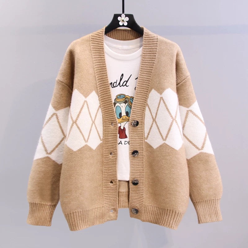 Contrast color rhombus sweater jacket women's autumn and winter 2022 new fashion loose and lazy style design sense knitted cardigan