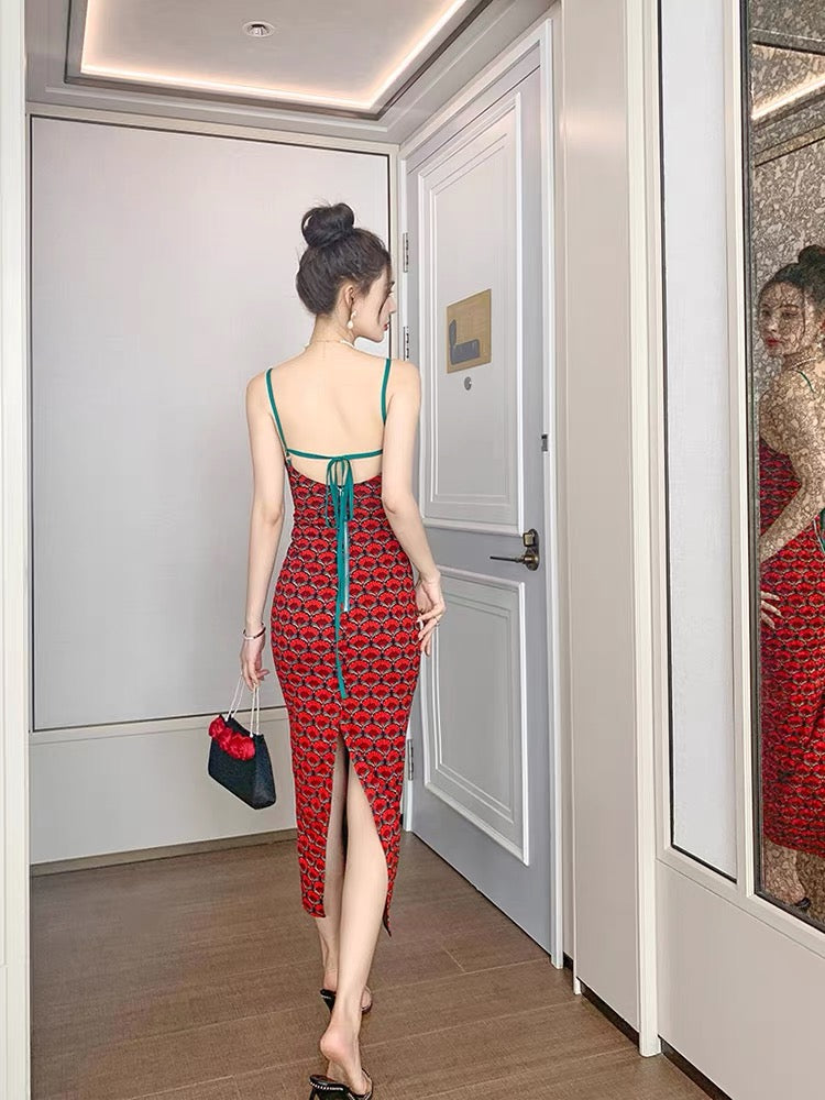 European station red niche v-neck suspender dress 2022 new summer women's slim backless long package hip skirt