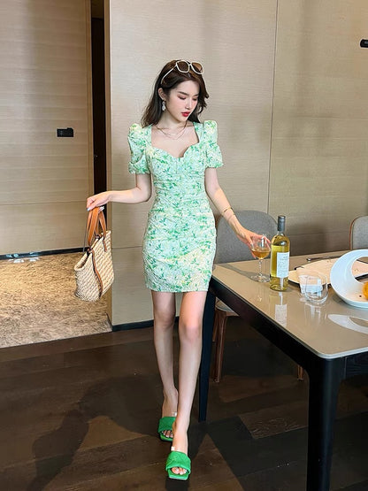 European station French floral summer dress 2022 new Mori pure desire high-end stunning green skirt short skirt