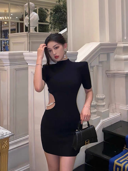 Sexy waistless knitted dress women's summer French niche chic high-end slim temperament package hip little black dress 765