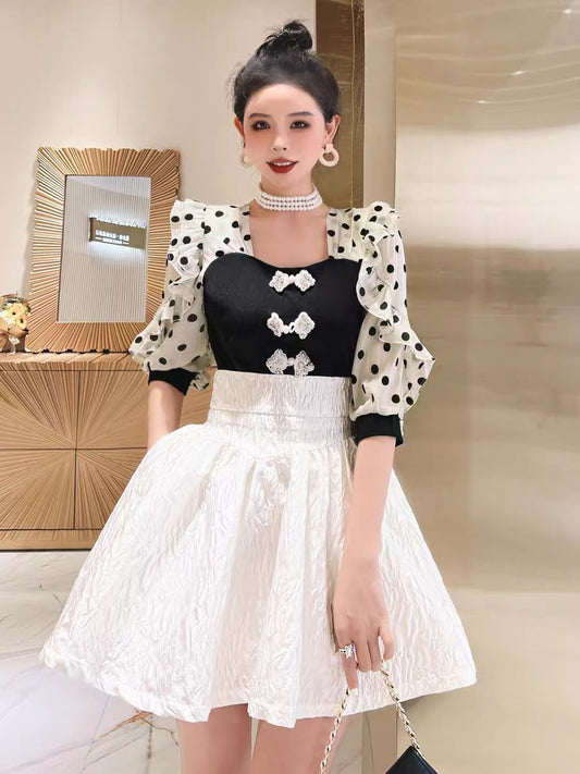 (Pre-Order) Burning flower pleated skirt women's design high-end tutu skirt 2022 spring and summer temperament niche thin hot girl short skirt