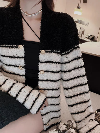 Sweater coat women's 2022 autumn new chic striped small fragrance style short thickened knitted cardigan long-sleeved top