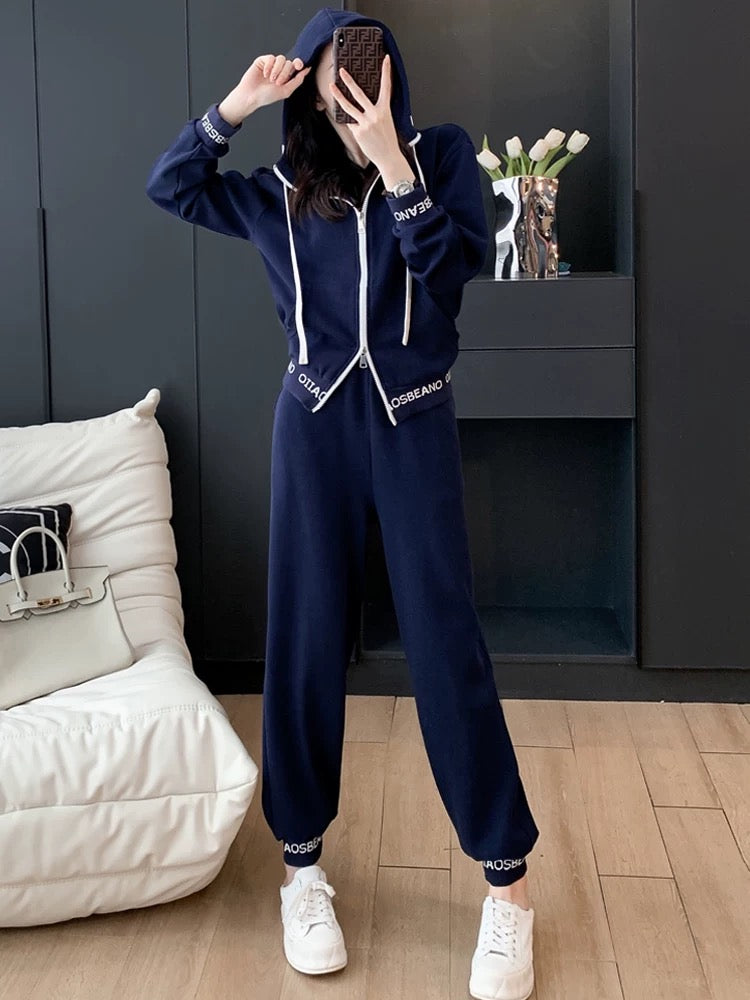 Fashionable fried street sports and leisure suits women's autumn 2022 new fashion trendy fashionable hooded sweater two-piece tide