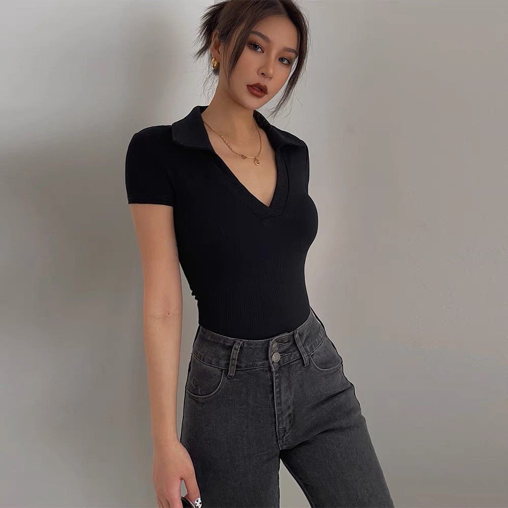 Homemade Sexy Deep V Lapel Short Sleeve T Low Cut Clavicle Shows C-bit Thin Short Tops Hot and Sassy