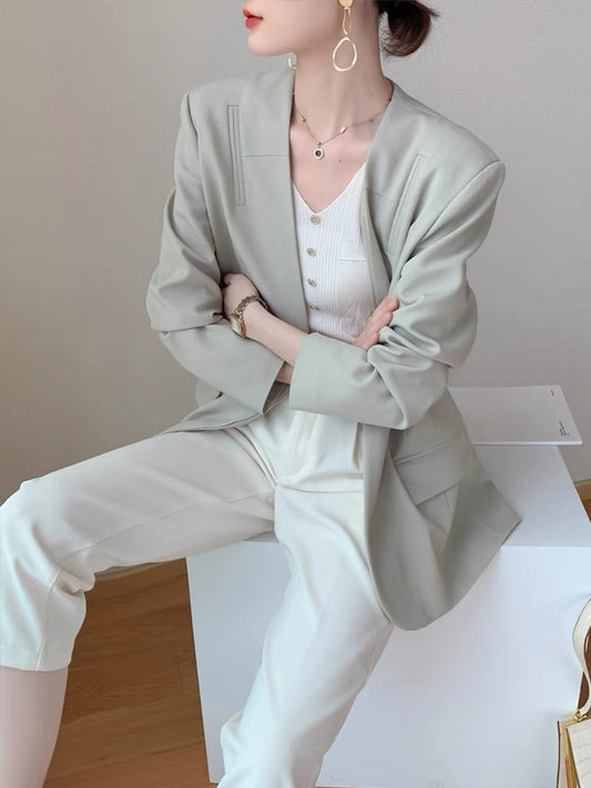 (Pre-Order) Design sense niche high-end drape collarless suit jacket women's 2022 spring new temperament loose casual suit