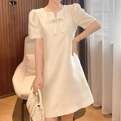 Simple high-end small dress rhinestone light luxury temperament ladies high-end goddess fan birthday dress short summer new style 8182