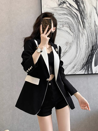 2022 spring new Korean version temperament slim fit and thin high-end design sense small hit color short suit jacket