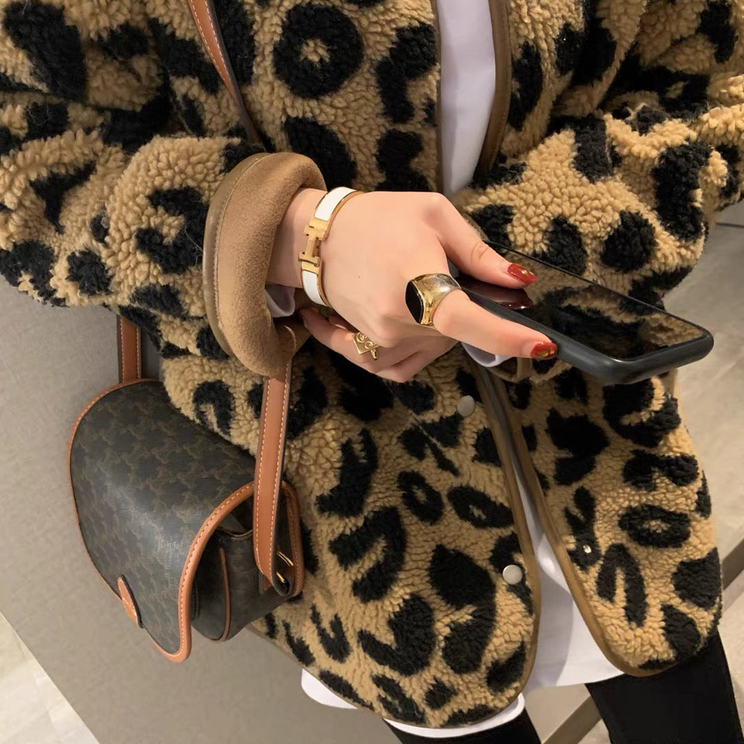 Leopard-print fur all-in-one short jacket women's autumn and winter all-match 2022 new Korean version loose and thin casual thickened top