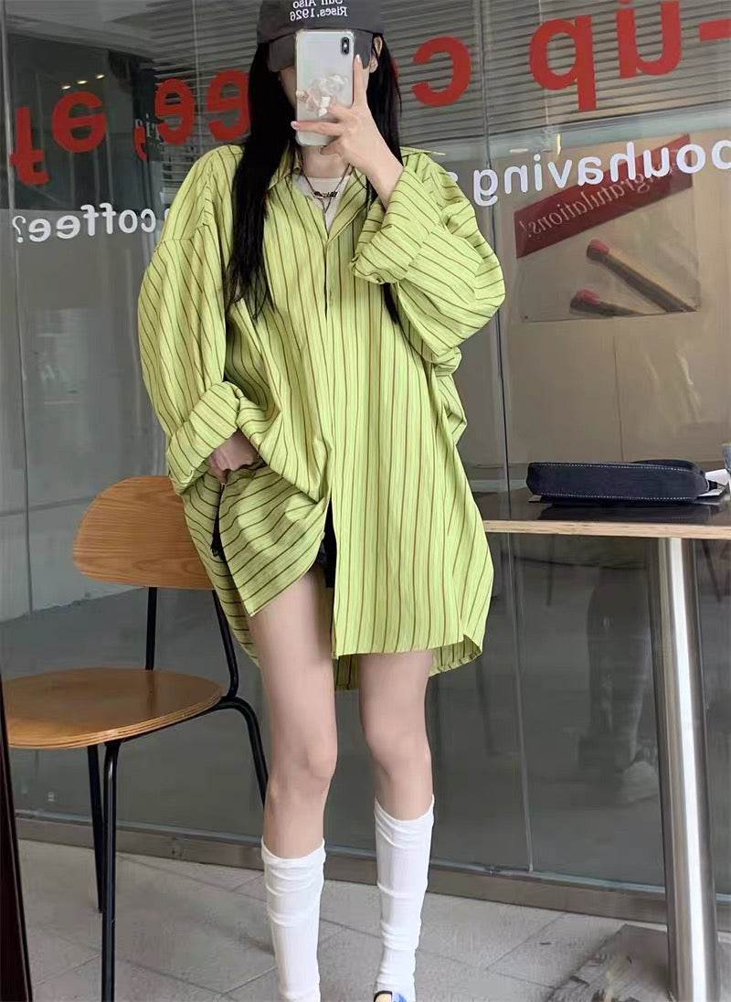 Kumikumi Hong Kong-flavored loose casual striped shirt women's mid-length sunscreen shirt jacket summer long-sleeved top 1002