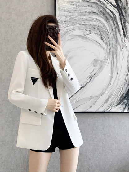 High-quality white suit jacket women's 2022 new retro design niche commuter casual suit jacket autumn and winter