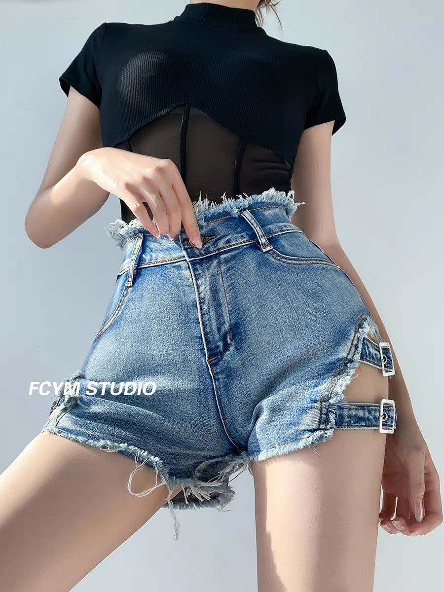 European and American hollow washed and worn out raw edge denim shorts women's summer sexy hot girls high waist and thin skinny hot pants 1510