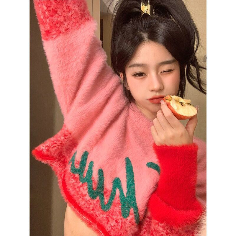 Autumn and winter new hot girls wear mohair short sweater women's design sense niche pure desire sweet and spicy sweater top