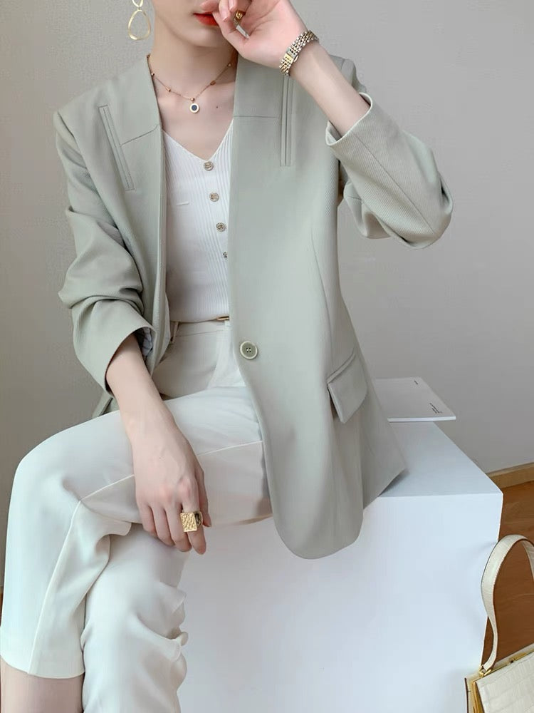 (Pre-Order) Design sense niche high-end drape collarless suit jacket women's 2022 spring new temperament loose casual suit