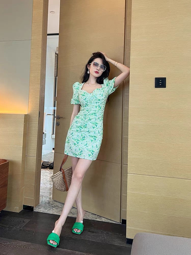 European station French floral summer dress 2022 new Mori pure desire high-end stunning green skirt short skirt