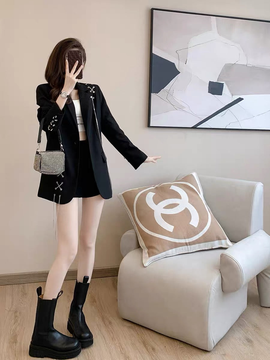 2022 autumn new French retro British style loose and thin high-end design small black suit jacket