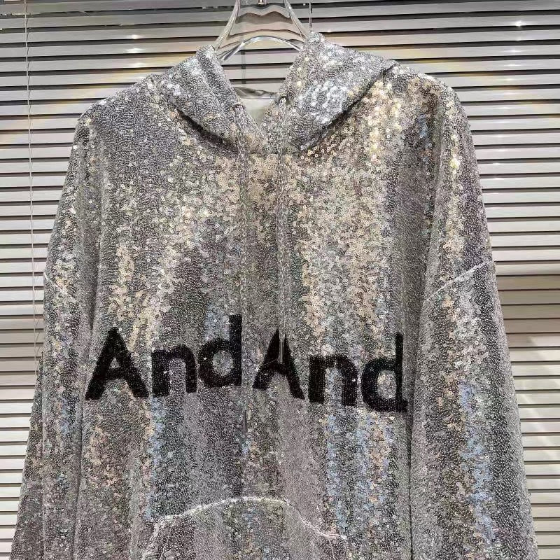 Net red with the same paragraph 2022 autumn new small fragrance heavy industry letter pattern full body sequins hooded large pocket sweater
